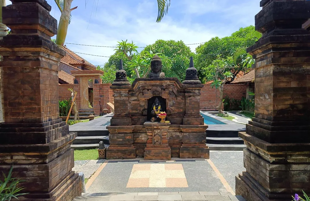 Mahe Garden Kuta Villas-1